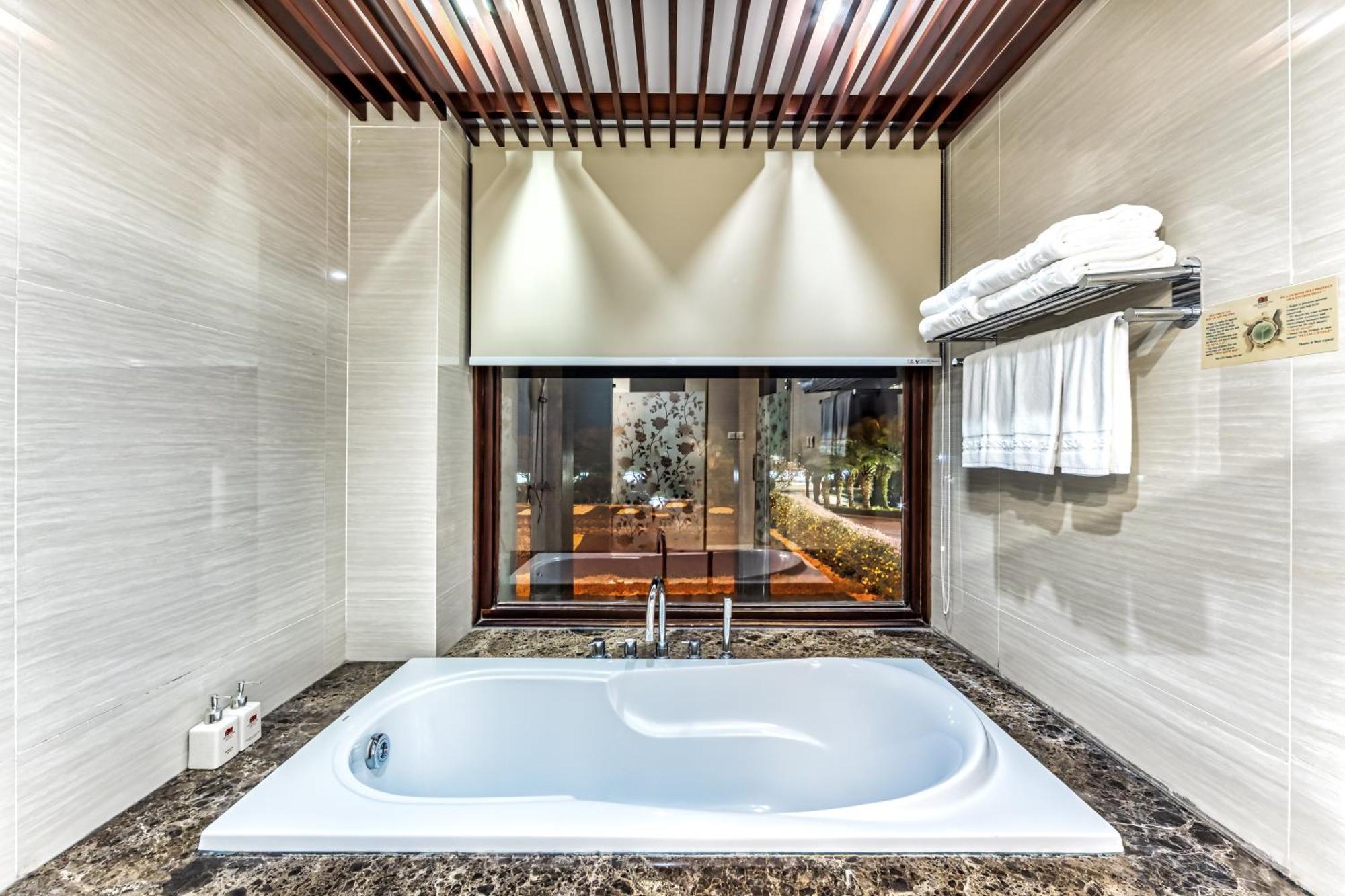 Vietsovpetro Ho Tram Beach Resort & Spa Екстериор снимка